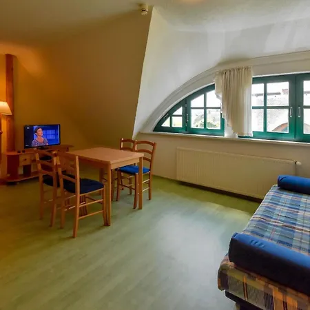 Hugo Fuer 4 Personen Apartamento